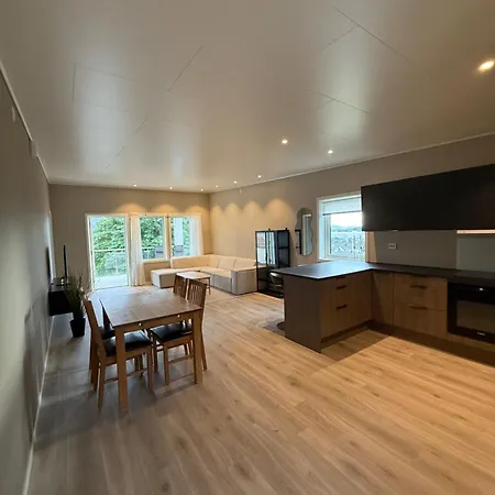 Apartmán Modern In Ulsteinvik